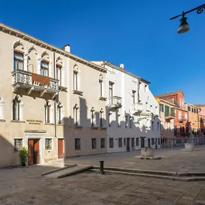 Residenza | Esperienze Bed & Breakfast Venice