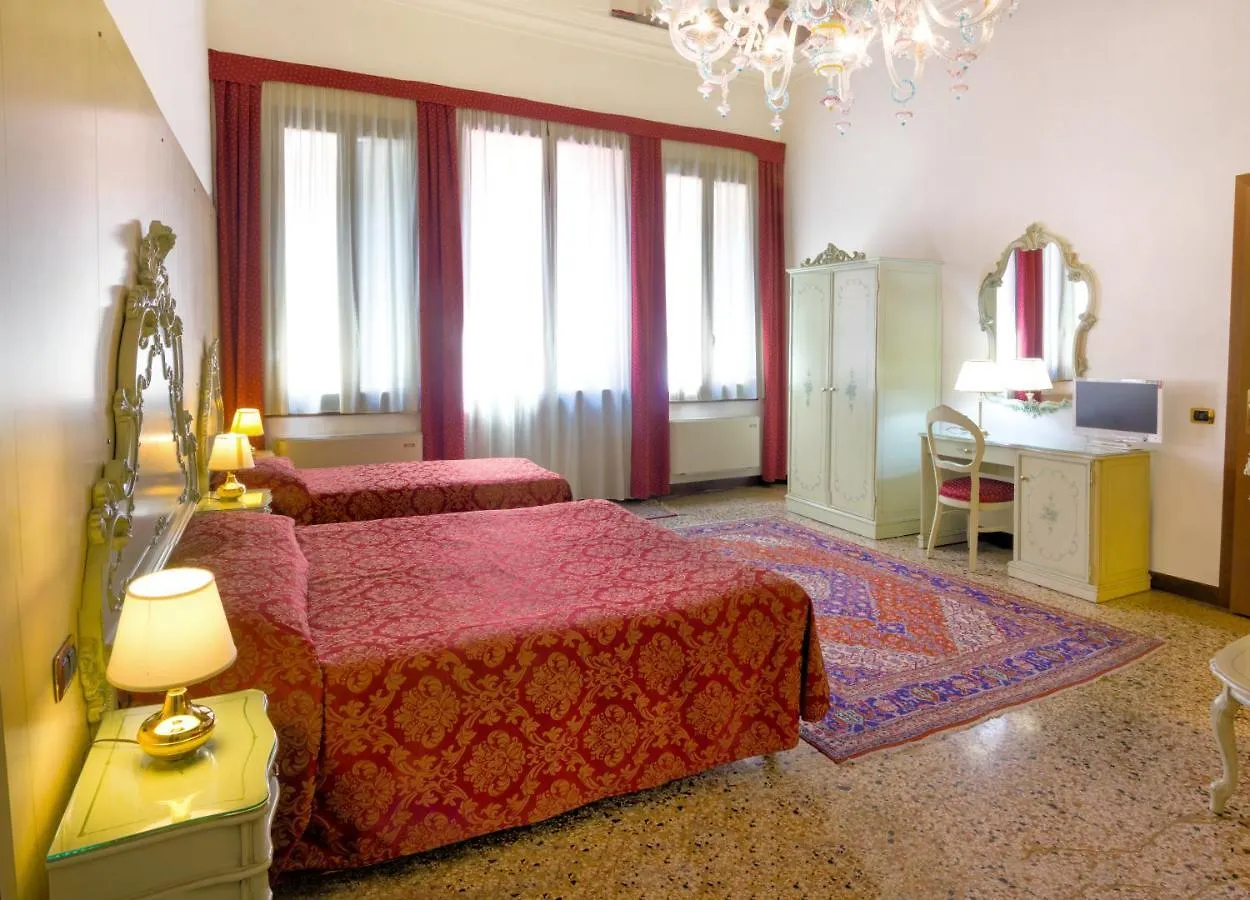 Guesthouse Ca' San Marcuola 1 Venedig 2*,